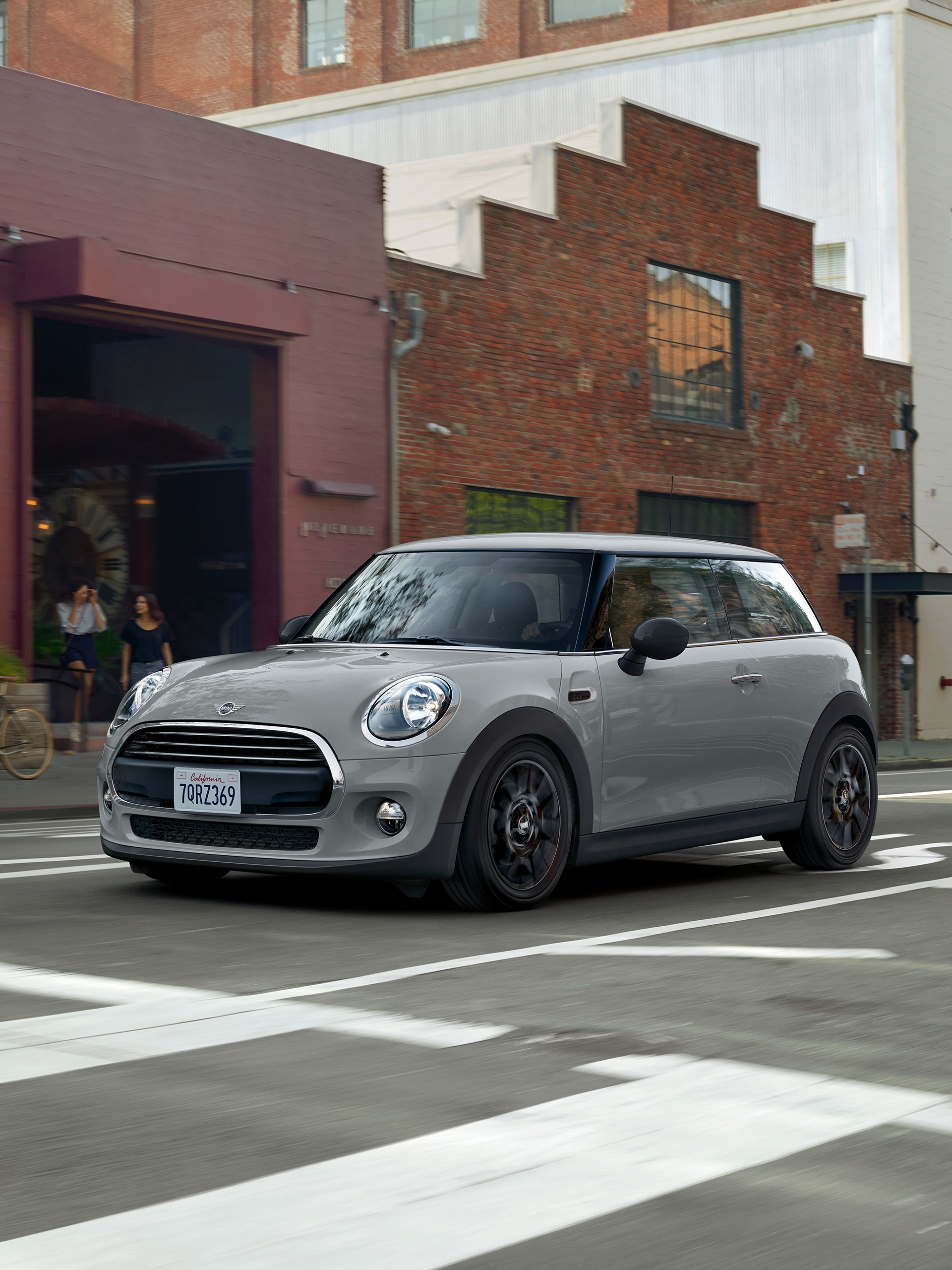 MINI One 3-deurs met Essential Pack.